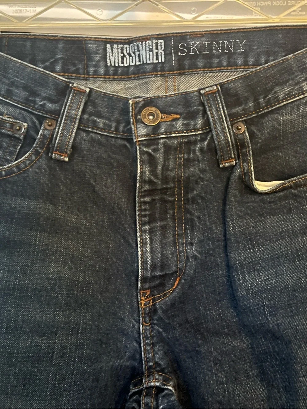 Free world Messenger Skinny classic dark